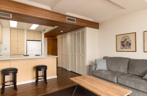 Makaha Condo | Beautiful, 1 Bedroom, 3rd Floor Beachfront Condo (HP305)