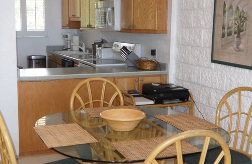 Maalaea Condo | Beautiful fully AC 2 BR/2BA Kanai a Nalu beachfront condo 20 ft from the waves
