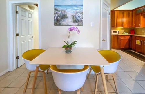 Enchanted Lake Apartment | Beautiful Kailua Hale 1 Bedroom