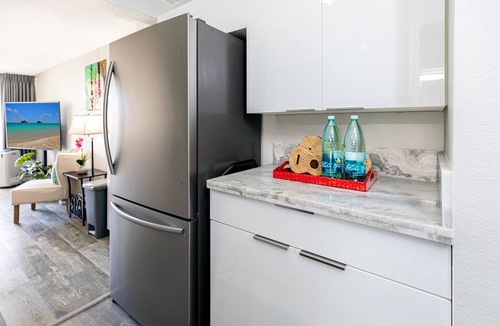 Kaka'ako Condo | Beautifully Upgraded Studio Close to Waikiki Beach