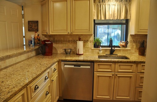 Table Rock Condo | "Best of The Pointe" 7 Night Discount~Walk-In Unit~Golf~Pickleball~Indoor Pool