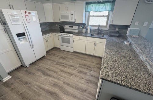 Kill Devil Hills Condo | ⭐️⭐️⭐️⭐️⭐️Booking summer 2026! Beautiful, modern condo on the beach. ⭐️⭐️⭐️⭐️⭐️