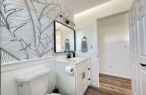Ewa House | Brand New 2 Bedroom Ocean & Mountain Views Walking Distance To the Beach!