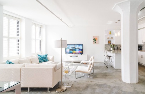 Downtown Boston Condo | Bright & Spacious Loft Steps to the Freedom Trail