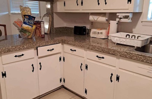 Dock Junction House | BRUNSWICK TRAVERTINE HOUSE 2 BED 2 BATH