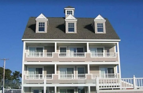 Dennis Port Condo | Cape Cod Condo 2 balconies. Heated Pool next to Ocean. Private Beach