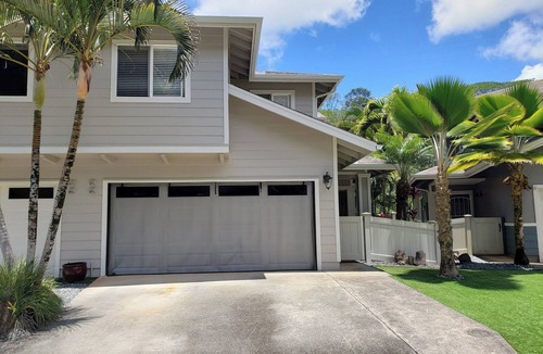 Mililani Mauka - Launani Valley House | Central tropical streamside retreat $0 CLEANING FEE. Ask about shorter stays.
