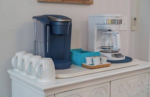 Sea Scape Apartment | Charming Coastal Oasis with Heated Pool in Kitty Hawk, NC