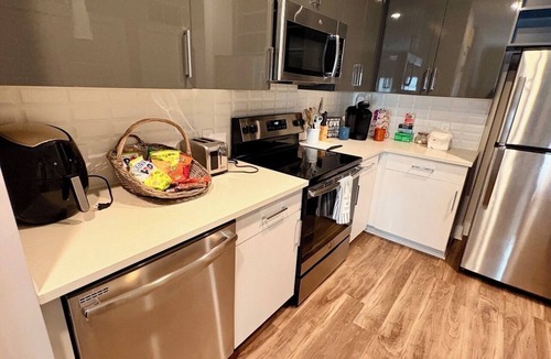 North Brookhaven Apartment | Chic 2-bedroom apartment with AC, WiFi in fabulous Atlanta