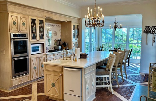 Sea Island House | Classic Marshfront Sea Island Cottage! Huge Game Room! Steps to The Beach! BIKES