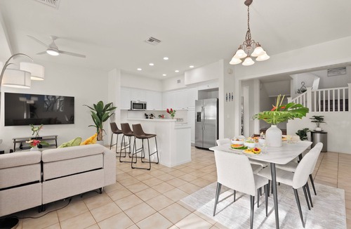 Ko Olina House | Coconut Plantation by AvantStay | Resort Access, 0.4mi Walk to Beach!
