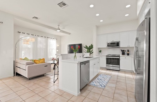Ko Olina House | Coconut Plantation by AvantStay | Resort Access, 0.4mi Walk to Beach!