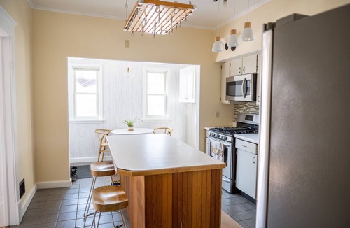 Como House | Como Conservatory, Fairgrounds & Downtown. 3 bed, 1 bath kid friendly home.