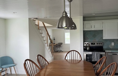 Point Judith House | Cool Breezes,Ocean Views…Small and Large Groups Alike