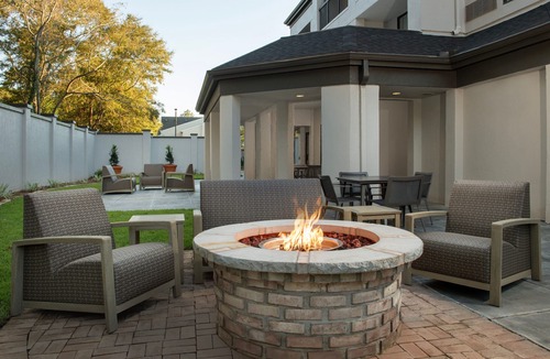 Dothan Hotel | Courtyard by Marriott Dothan