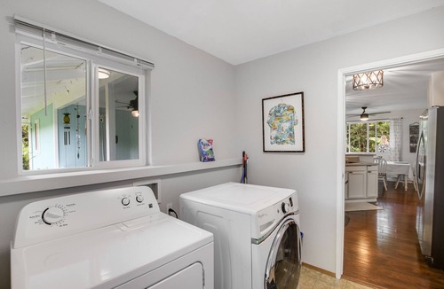 Kapoho House | Dog-friendly home near the ocean with lanai, washer/dryer, desk and Free Wifi