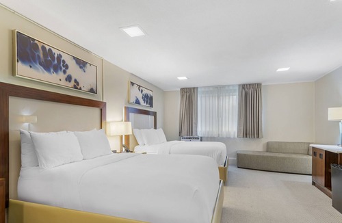 Dover Hotel | Downtown Dover Inn