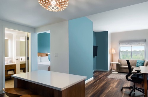 Williamsburg Hotel | Element by Marriott Orlando at SeaWorld