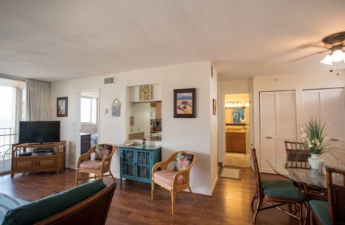 Kahana Condo | Escape To Maui! Beautiful 1 Bedroom With Amazing Ocean Views