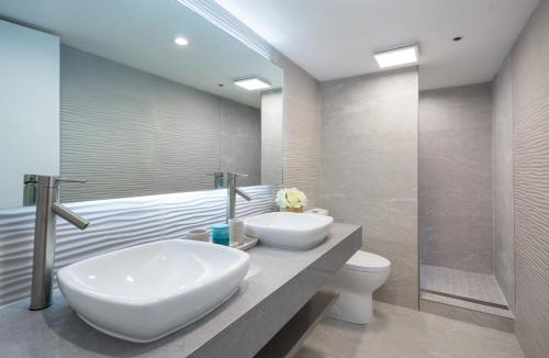 Downtown Honolulu Apartment | Executive Hotel Suite Downtown Free Parking