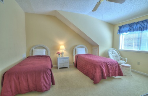 Arcadian Shores Condo | Fabulous Accommodations + Washer/Dryer!