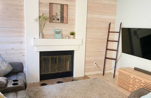 San Marcos House | Family Friendly home - Workspace and WiFi - 15 min. to beaches!