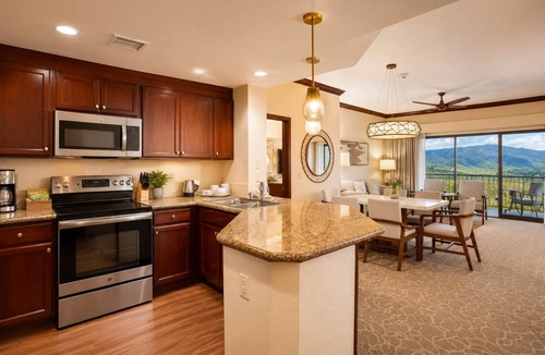 Ko Olina Resort | 𝐅𝐢𝐧𝐝𝐢𝐧𝐠 𝐌𝐞𝐢𝐥𝐢 Exclusives: Beachfront KoOlina Resort+Luxury Amenities