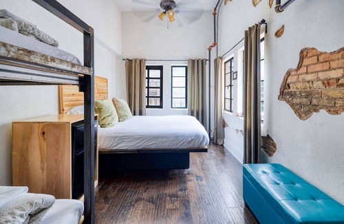 Downtown Austin Hostel | Firehouse Hostel