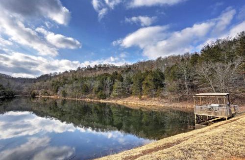 Notch Estates House | Fish & Hike On-Site! Pet-Friendly Branson Condo