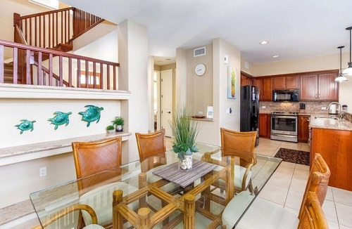Kamuela House | FREE Late Checkout For Fall Bookings! Includes Mauna Lani Beach Club Pass. Gol