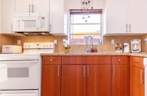 Coral Way House | Great Duplex Grove Central: 2 Houses 2 Patios. 5mi to Beach!