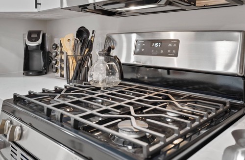 Union Park Apartment | Great location, PET friendly, FREE parking, quiet neighborhood, near Colleges