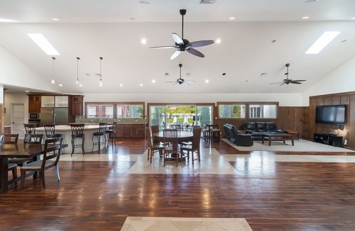 Hauula House | Hale Halai beautify large home perfect for families & small company retreats