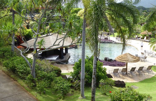 Princeville Apartment | Hanalei Bay RESORT 2312 295.00 11/7-11/13 BlowOutSaleBeachFront 10 Star Reviews!