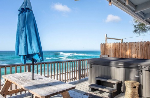 Pupukea House | Hawaii Oceanfront Beach House | Paradise on the Beach | Family Activities