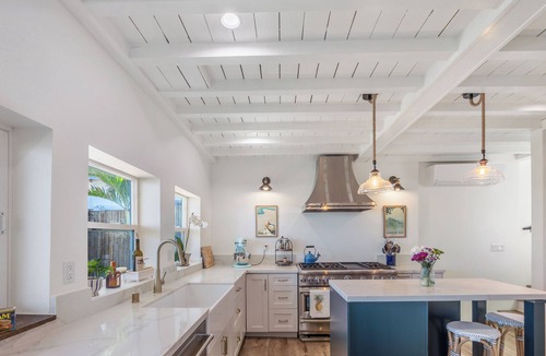 Ewa House | Hawaiian Beach Front Home Newly remodeled 1942 Beachfront Luxury Cottage.