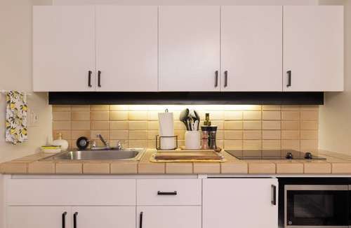 Downtown Honolulu Condo | Heart of Downtown, Newly renovated Mountain View Suite, Full Kitchen Living Room