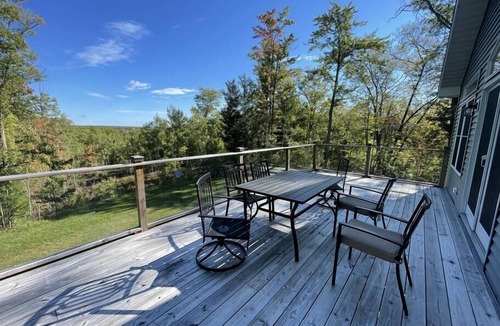 Lewiston House | Hillside Pines