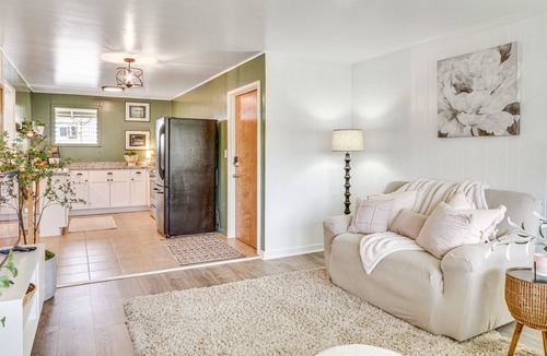 Hilo Apartment | Hilo Apartment w/Lanai - 2 Mi to Beaches!