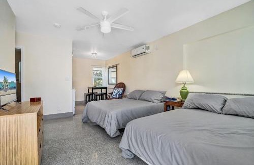 North Beach Apartment | Hollywood Beach StudioBath w Free Parking 1