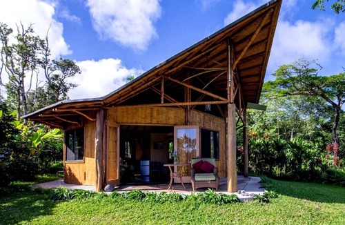 Pahoa House | House ∙ 1 bedroom ∙ 2 guests