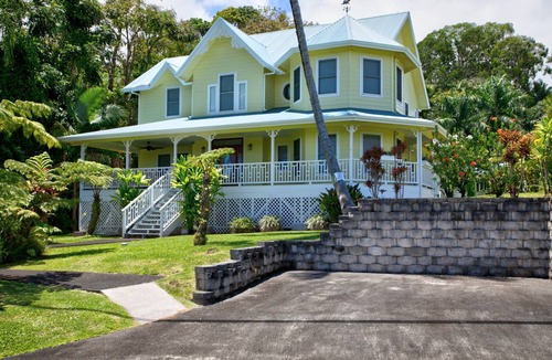 Hakalau House | House ∙ 3 bedrooms ∙ 8 guests