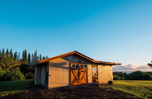 Hakalau Cottage | Hulili Tropical Fruit Farm - Pineapple Cottage