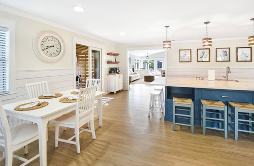 Demere Park House | Immaculate 4 bed/3.5 bath Home with Private Pool