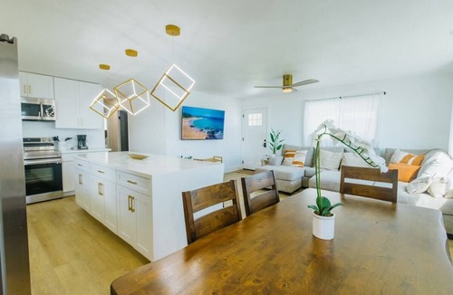Hauula House | Island Oceanfront Getaway