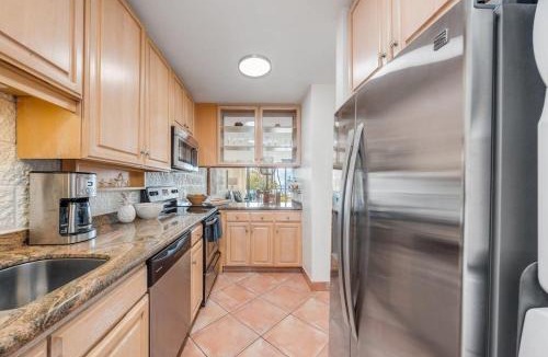 Maalaea House | Kanai A Nalu 211 · KAN 211 Remodeled OceanFront 2BD for Whale Wa