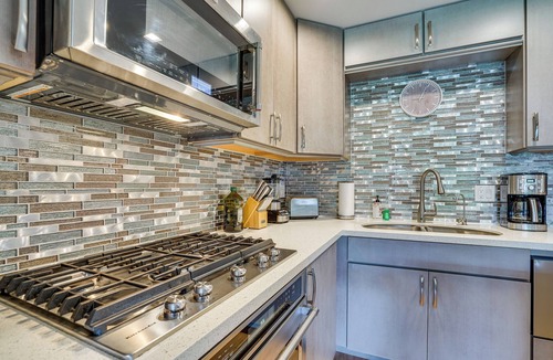 Kaunakakai Condo | Kaunakakai Vacation Rental w/Pool Access & A/C!