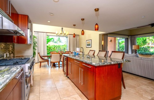 Honokowai Condo | KBM Resorts | FREE CAR | Honua Kai Hokulani | Oceanfront | 3-Bedroom Ground Floor Condo! HKH-150