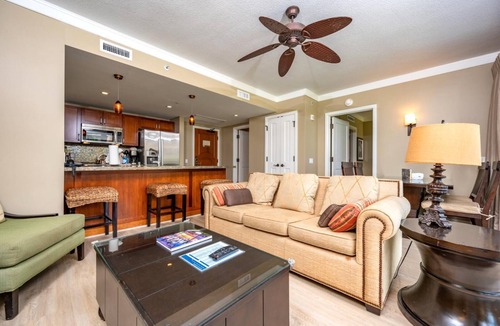 Kaanapali Condo | KBM Resorts | FREE CAR | Honua Kai Hokulani | Ocean view | 1-Bedroom Condo, Stunning Sunsets! HKH-344