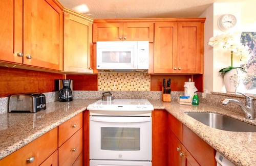 Napili Condo | KBM Resorts | FREE CAR | Napili Point | Oceanfront | Spacious 2-Bedroom Villa! NAP-C18